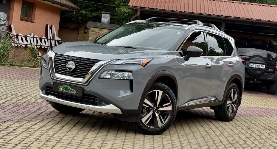 Nissan Rogue Platinum 2023р продається за Продано