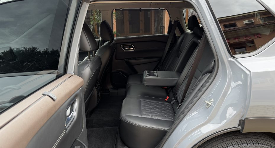 Nissan Rogue Platinum 2023р продається за Продано