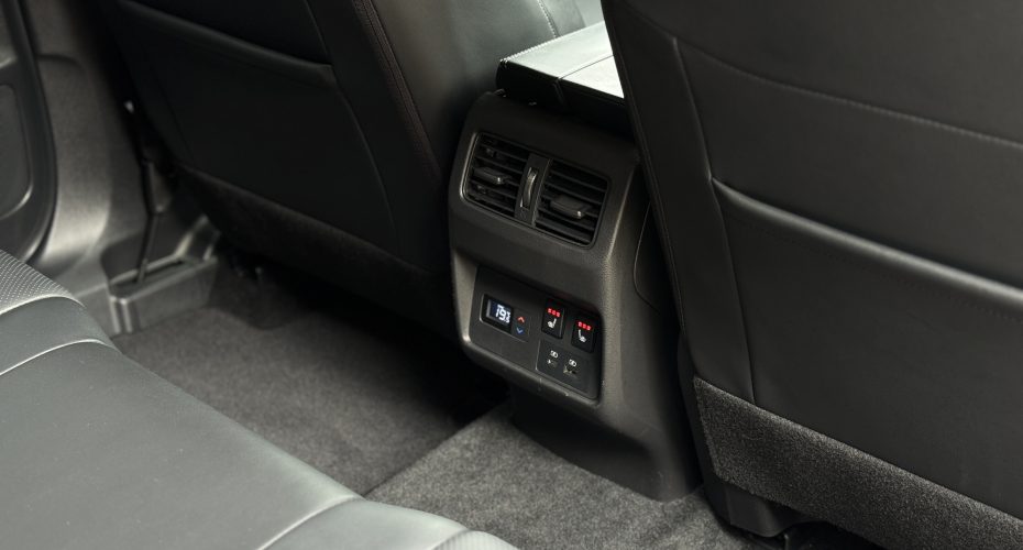 Nissan Rogue Platinum 2023р продається за Продано