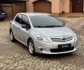 Toyota Auris 2011р фото