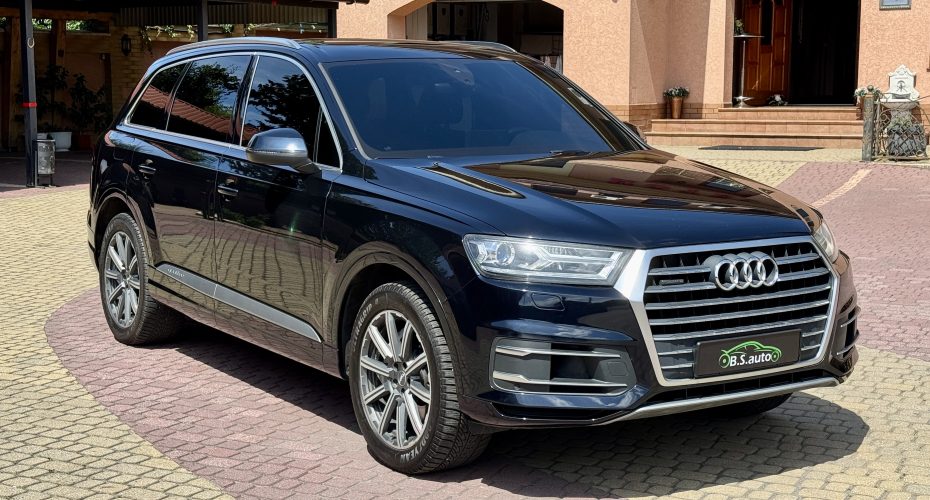 Audi Q7 2016p продається за 28 000$
