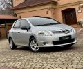 Toyota Auris 2011р фото