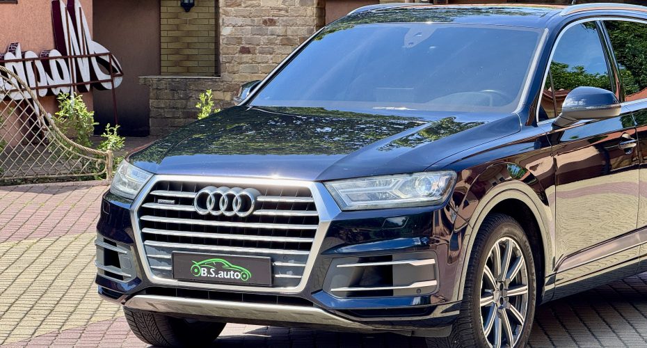 Audi Q7 2016p продається за 28 000$