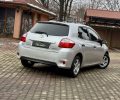 Toyota Auris 2011р фото