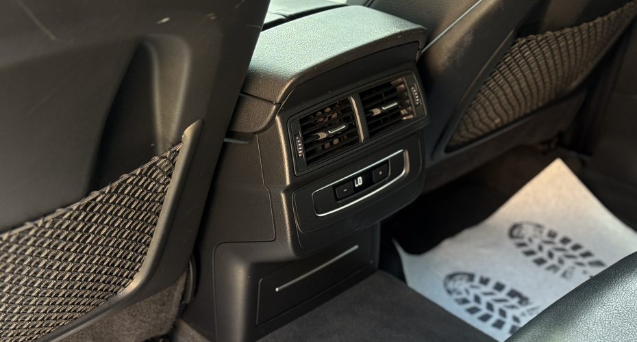 Audi Q7 2016p продається за 28 000$
