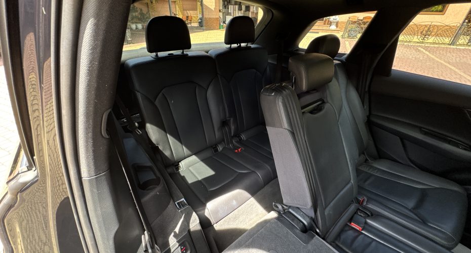 Audi Q7 2016p продається за 28 000$