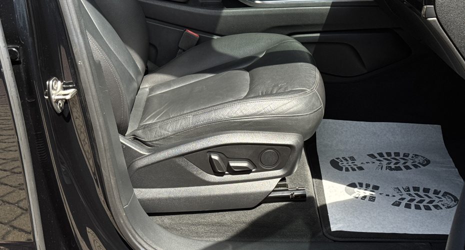 Audi Q7 2016p продається за 28 000$