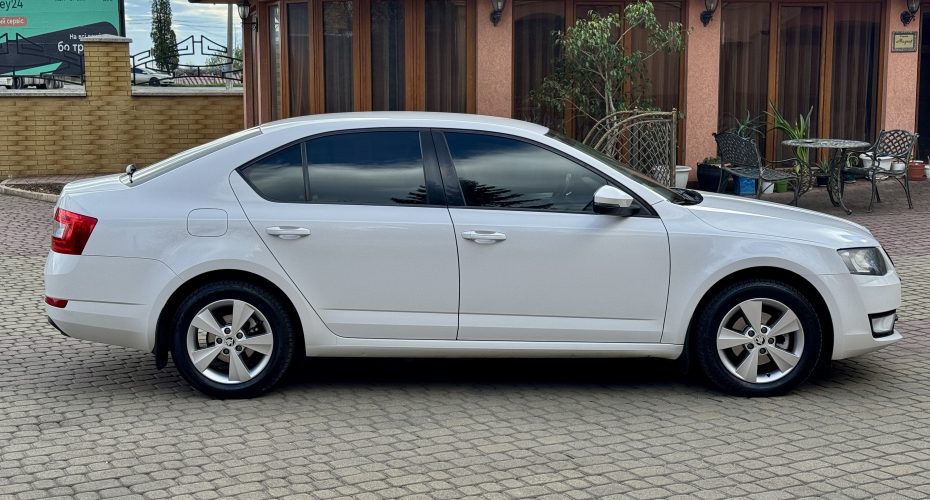 Skoda Octavia 2015p продається за 11 000$ 