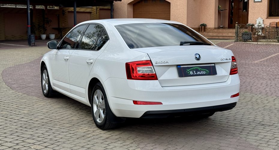 Skoda Octavia 2015p продається за 11 000$ 