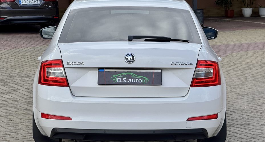 Skoda Octavia 2015p продається за 11 000$ 