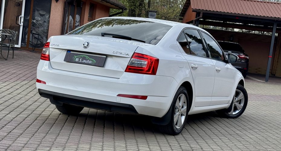 Skoda Octavia 2015p продається за 11 000$ 