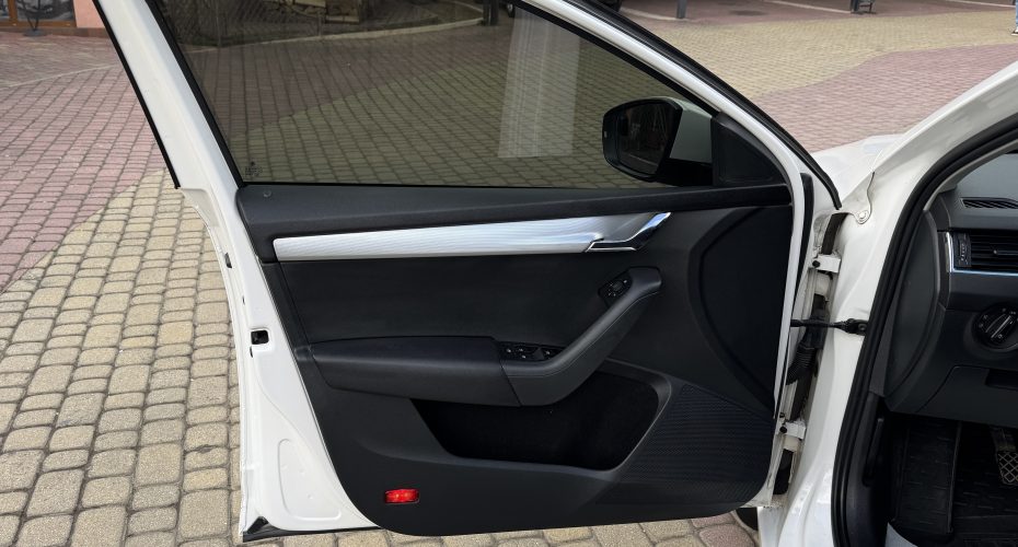Skoda Octavia 2015p продається за 11 000$ 