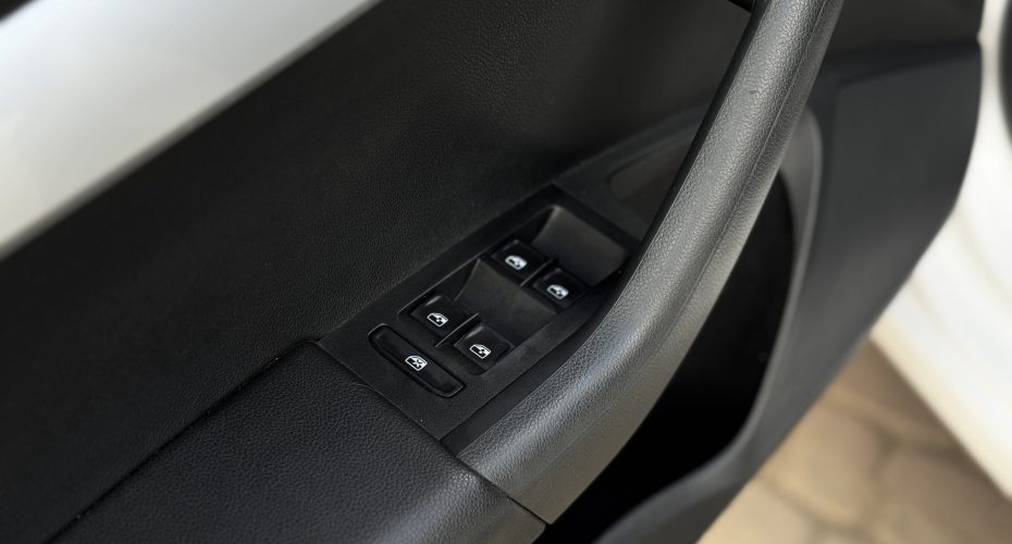 Skoda Octavia 2015p продається за 11 000$ 