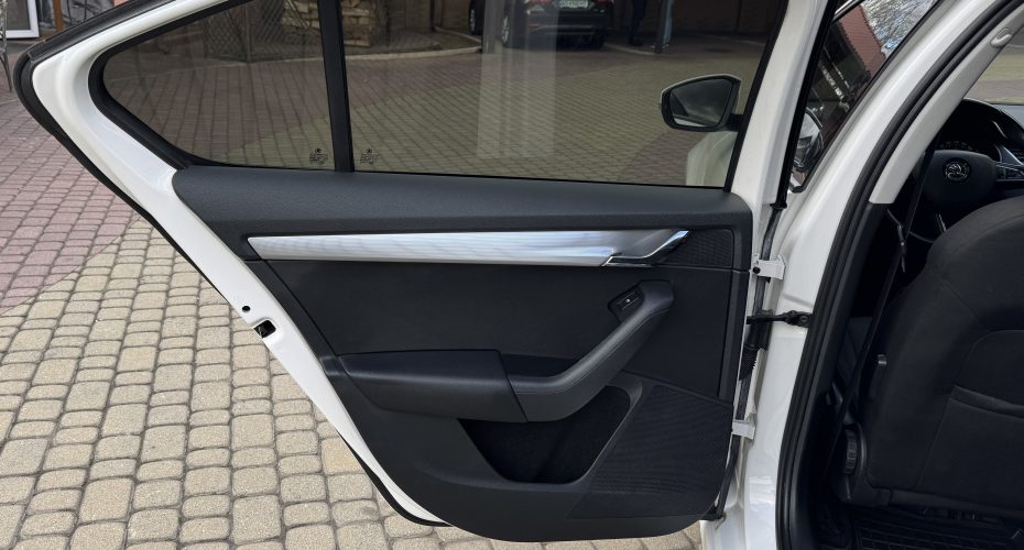 Skoda Octavia 2015p продається за 11 000$ 
