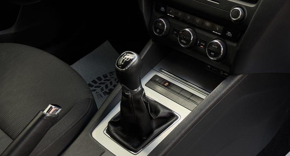 Skoda Octavia 2015p продається за 11 000$ 