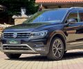 Volkswagen Tiguan 2018p фото