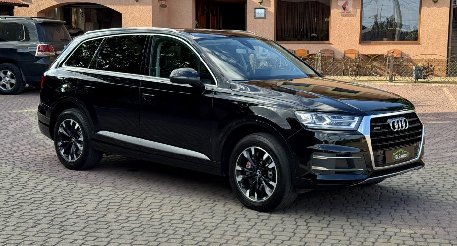 Audi Q7 2016р продається за 25 900 $