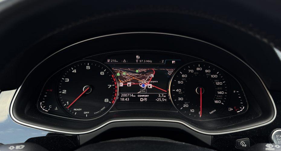 Audi Q7 2016р продається за 25 900 $