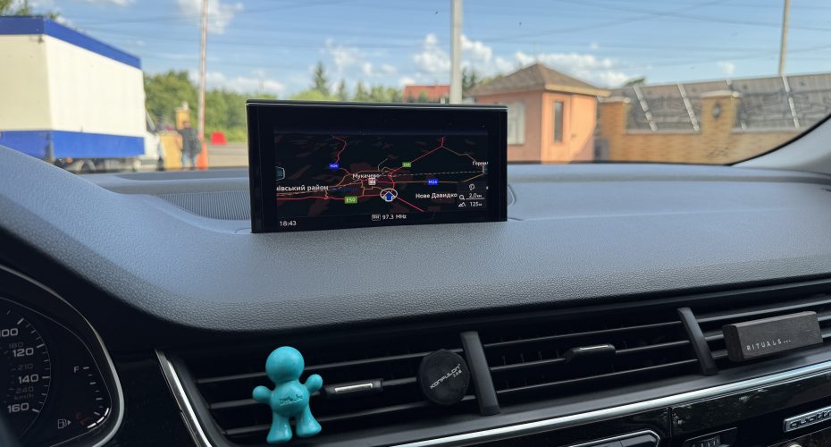 Audi Q7 2016р продається за 25 900 $