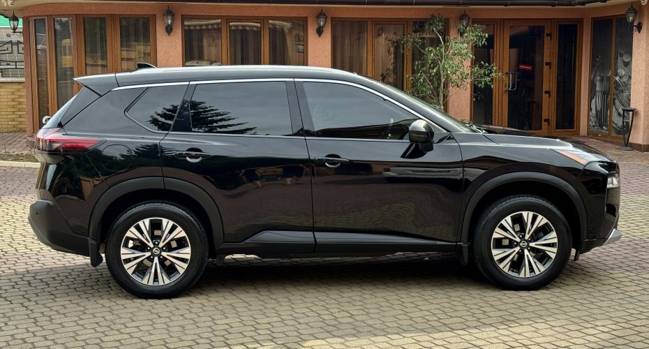 Nissan Rogue SV 2022 продається за Продано