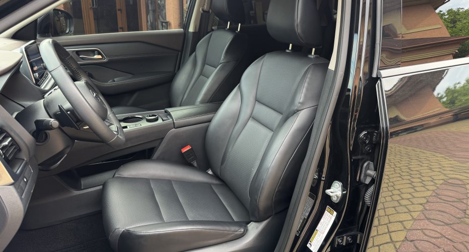 Nissan Rogue SV 2022 продається за Продано