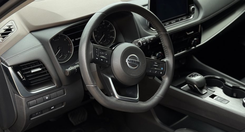 Nissan Rogue SV 2022 продається за Продано