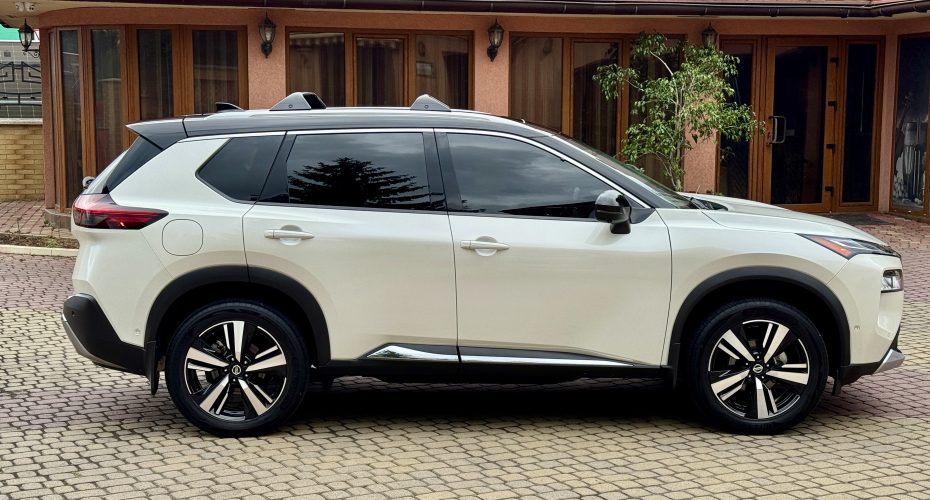 Nissan Rogue Platinum 2021р продається за Продано