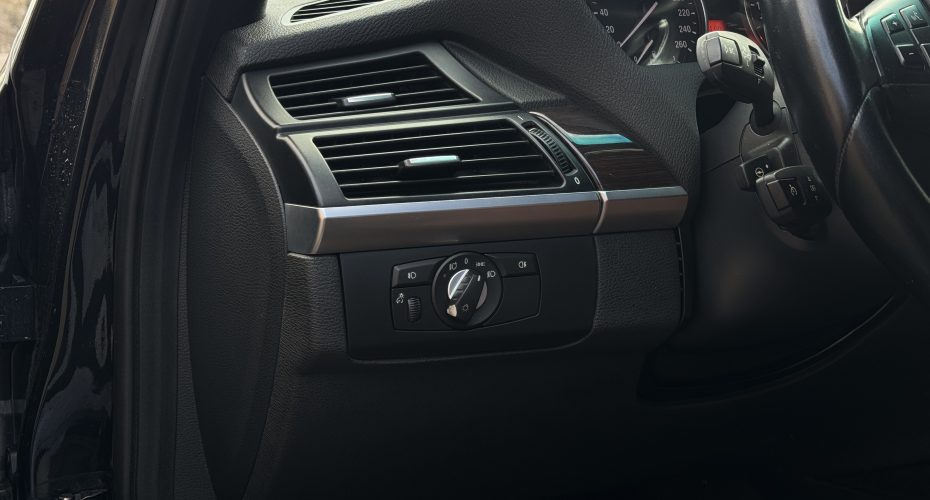 BMW X5 2013р продається за 18 990$