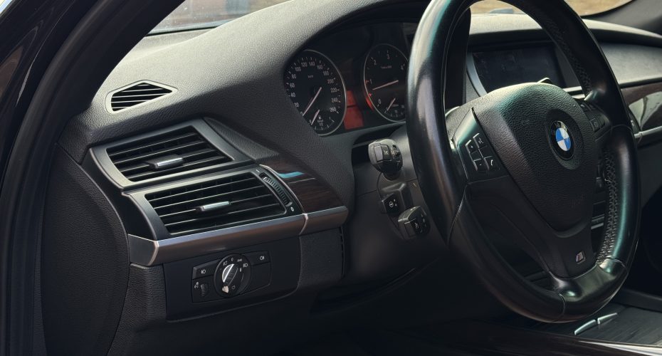 BMW X5 2013р продається за 18 990$