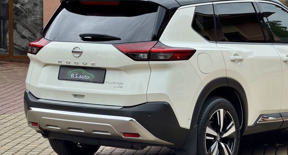 Nissan Rogue Platinum 2021р продається за Продано
