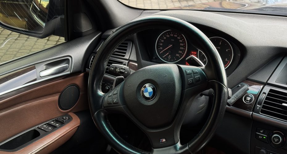 BMW X5 2013р продається за 18 990$