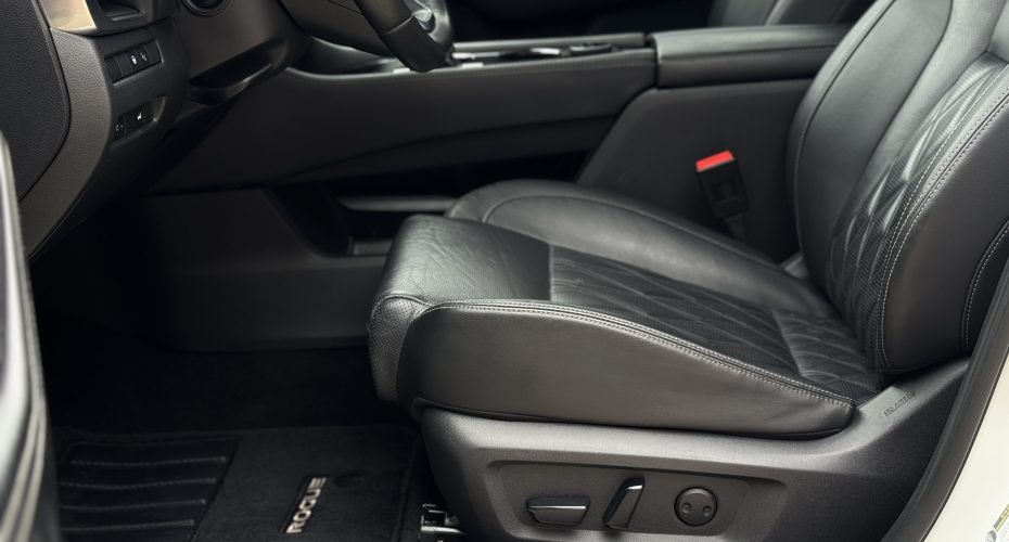 Nissan Rogue Platinum 2021р продається за Продано