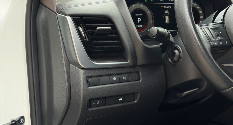 Nissan Rogue Platinum 2021р продається за Продано