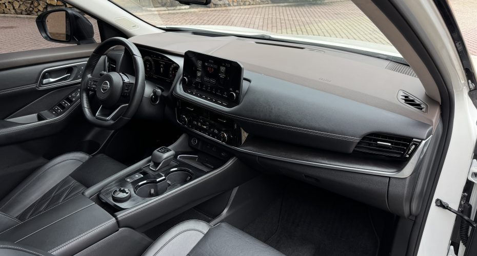 Nissan Rogue Platinum 2021р продається за Продано