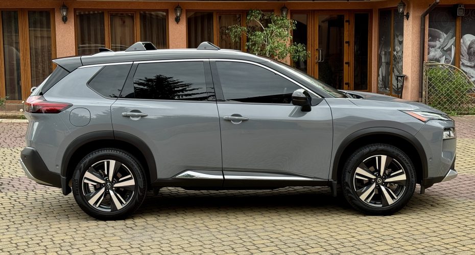 Nissan Rogue Platinum 2023р продається за Продано