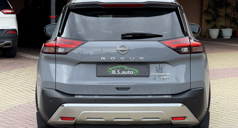Nissan Rogue Platinum 2023р продається за Продано