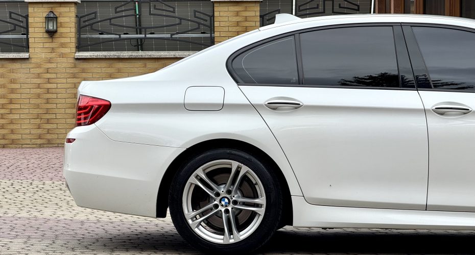 BMW 5 Series 2015 продається за 19 999$