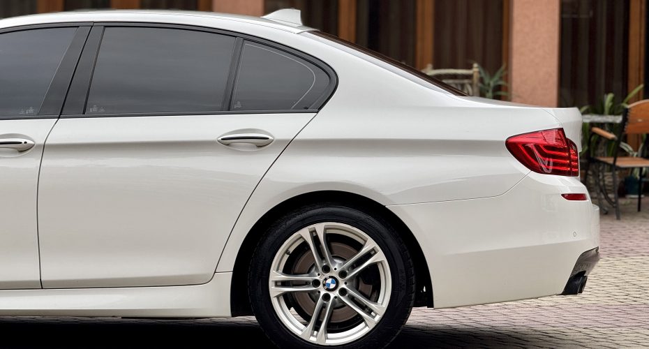 BMW 5 Series 2015 продається за 19 999$