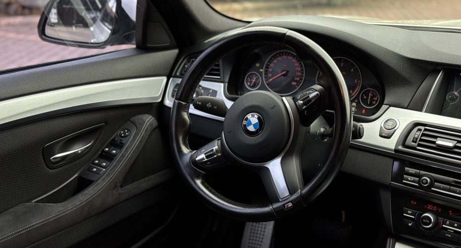 BMW 5 Series 2015 продається за 19 999$