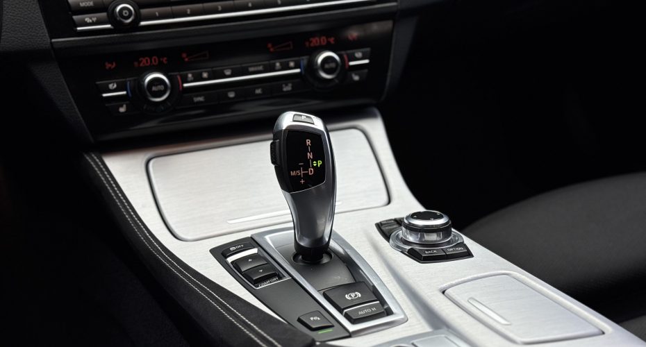 BMW 5 Series 2015 продається за 19 999$