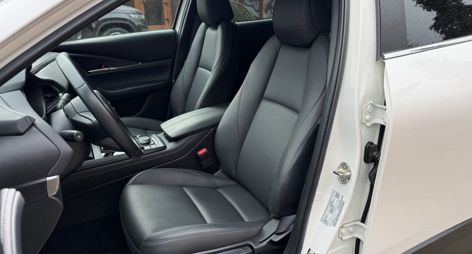 Mazda CX30 2024р продається за 19.999