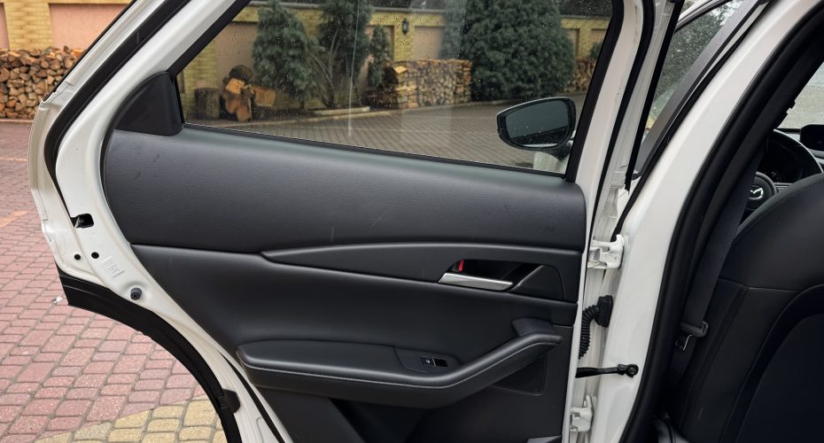 Mazda CX30 2024р продається за 19.999