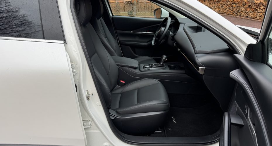 Mazda CX30 2024р продається за 19.999