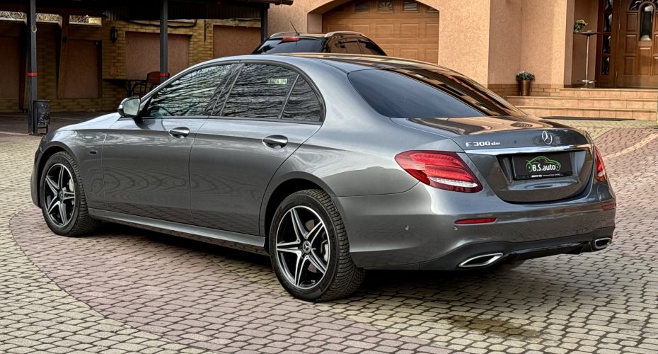 Mercedes-benz E300d 2019 р продається за 42.000 $