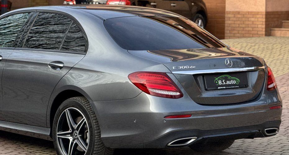 Mercedes-benz E300d 2019 р продається за 42.000 $