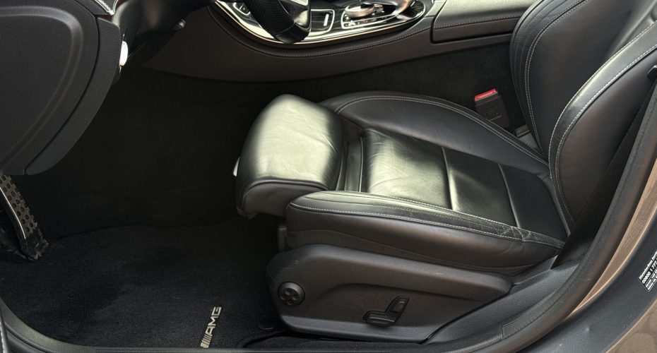 Mercedes-benz E300d 2019 р продається за 42.000 $