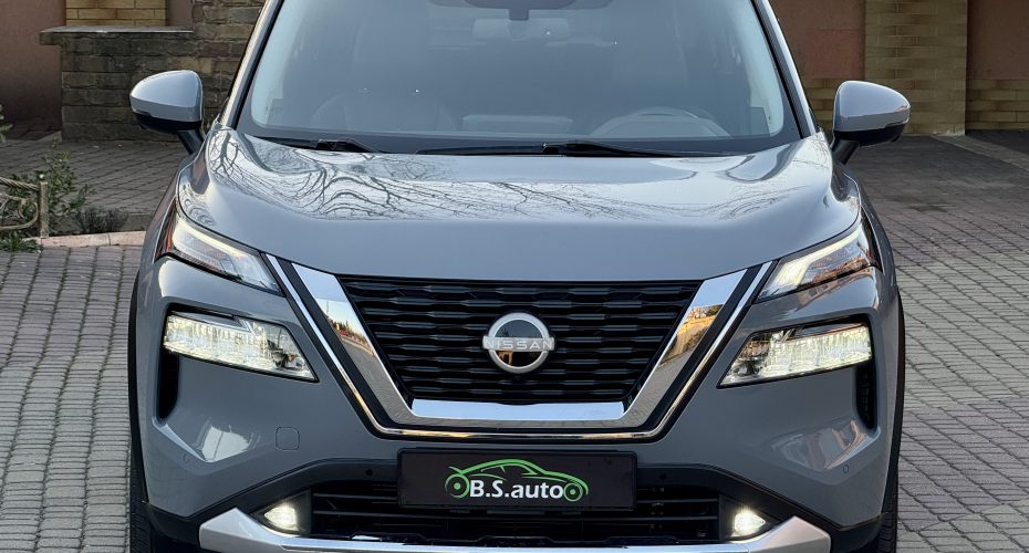 Nissan Rogue Platinum 2023 р продається за 27 800 $