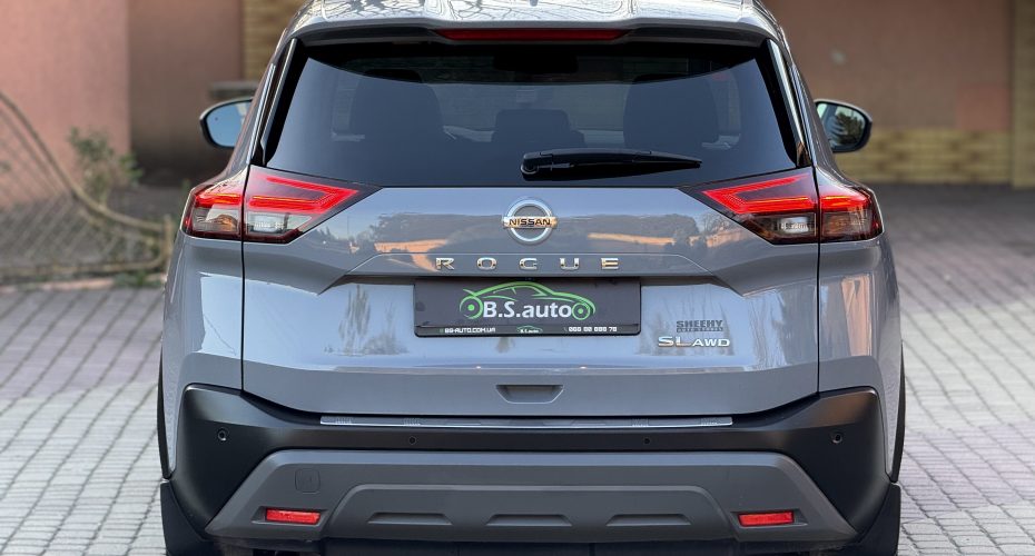 Nissan Rogue Platinum 2023 р продається за 27 800 $