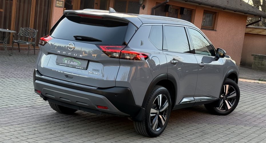 Nissan Rogue Platinum 2023 р продається за 27 800 $