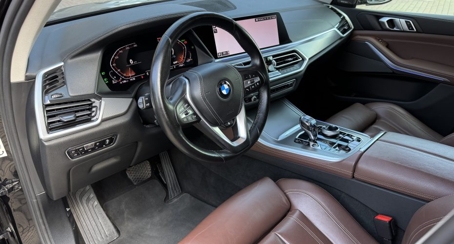 BMW X5 2020 р продається за 49 999 $